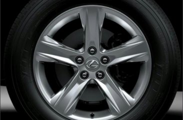 R18 Žieminių ratų komplektas Bridgestone LM005