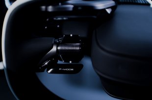 LEXUS PRISTATO NAUJĄJĮ SPORTINĮ LFA CONCEPT