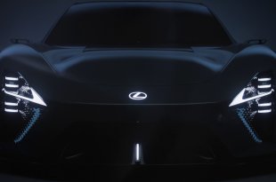 LEXUS PRISTATO NAUJĄJĮ SPORTINĮ LFA CONCEPT