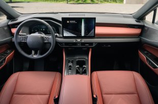 Naujasis Lexus NX