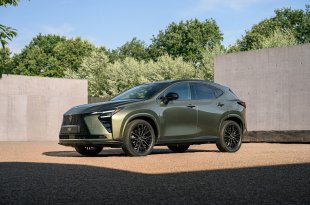 Naujasis Lexus NX