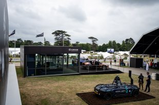 LEXUS ĮNEŠ ELEKTRIZUOTO JAUDULIO Į „GOODWOOD“ GREIČIO FESTIVALĮ