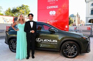 „LEXUS“ TARP ŽVAIGŽDŽIŲ TARPTAUTINIAME VENECIJOS FILMŲ FESTIVALYJE