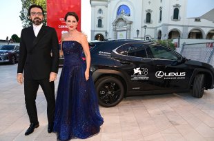 „LEXUS“ TARP ŽVAIGŽDŽIŲ TARPTAUTINIAME VENECIJOS FILMŲ FESTIVALYJE