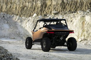 „Lexus“ pristato vandeniliu varomą bagio konceptą, sukurtą įsimintiniems ir ekologiškiems nuotykiams