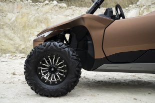 „Lexus“ pristato vandeniliu varomą bagio konceptą, sukurtą įsimintiniems ir ekologiškiems nuotykiams