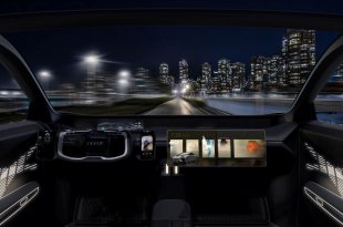 „Lexus” siekia tapti vien elektra varomų prabangių automobilių prekės ženklu