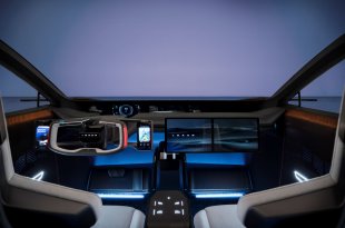 „Lexus” siekia tapti vien elektra varomų prabangių automobilių prekės ženklu