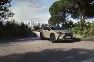 Pristatoma naujoji „Lexus NX” komplektacija „OVERTRAIL”