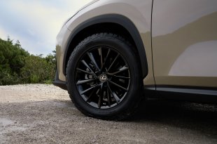 Pristatoma naujoji „Lexus NX” komplektacija „OVERTRAIL”