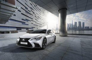 Atnaujintas „Lexus“ flagmanas LS 500h jau greitai atvyks į Baltijos šalis