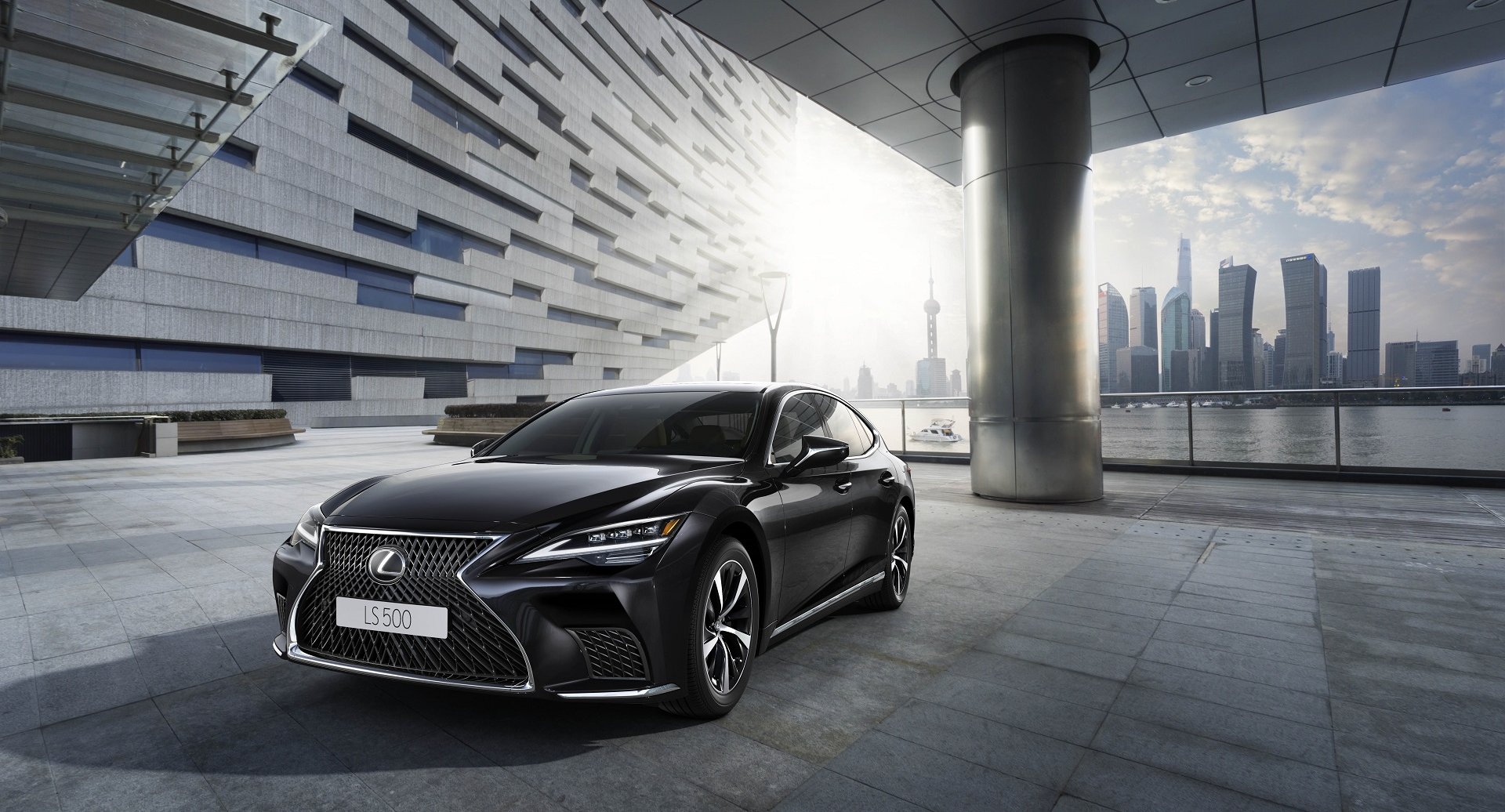 Naujojo „Lexus LS“ premjera Europoje